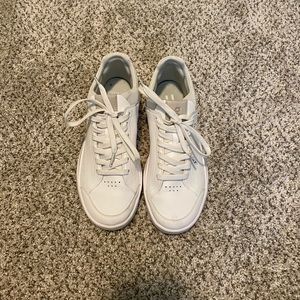 ON Roger Centre Shoe in White